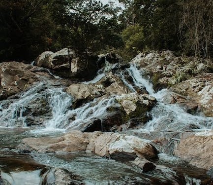 "Viajar con un Presupuesto: Consejos y Trucos"