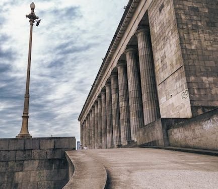 Protección de los derechos de las mujeres: combatiendo fundamentalismos