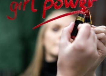 Mujeres líderes: Impulsando el cambio en movimientos sociales contemporáneos